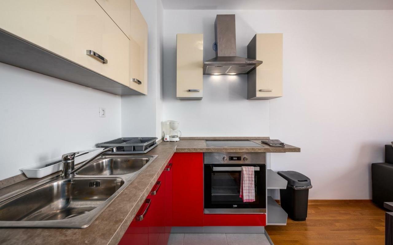 Laura House With Apartment Umag Buitenkant foto